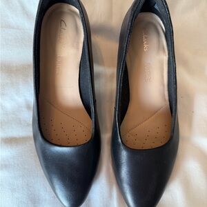 Clarks Women's Black Flats